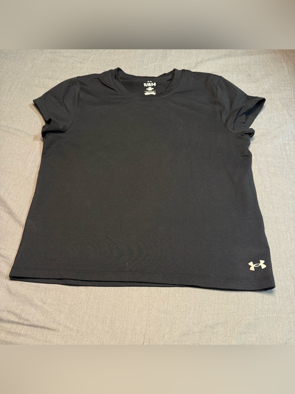 Under Armour Black Short Sleeve Athletic Tee for Kids